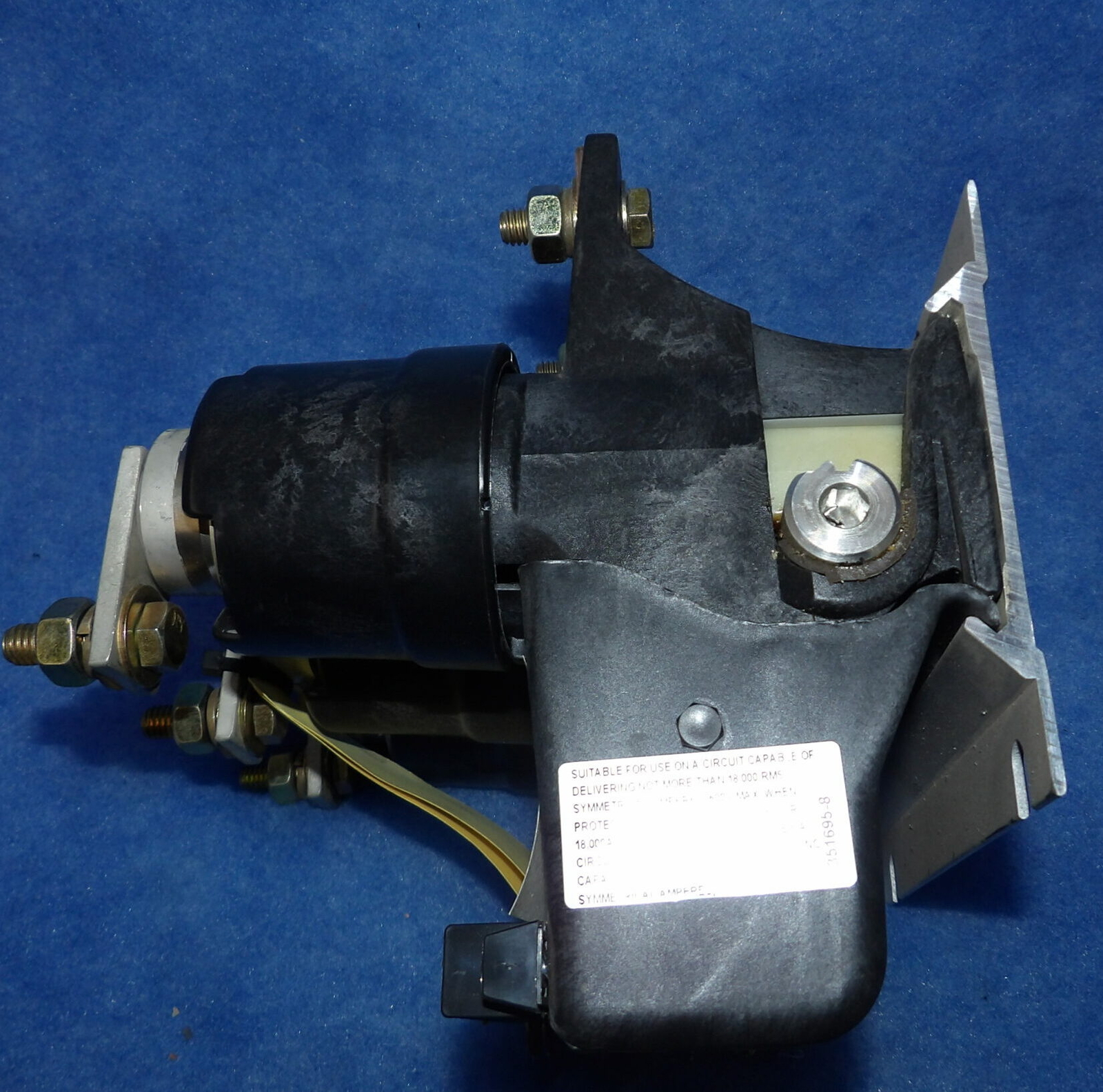 Joslyn Clark Controls VC77U03536-76 3600V 320A 110-120VAC 50/60HZ Vaccum Cont…