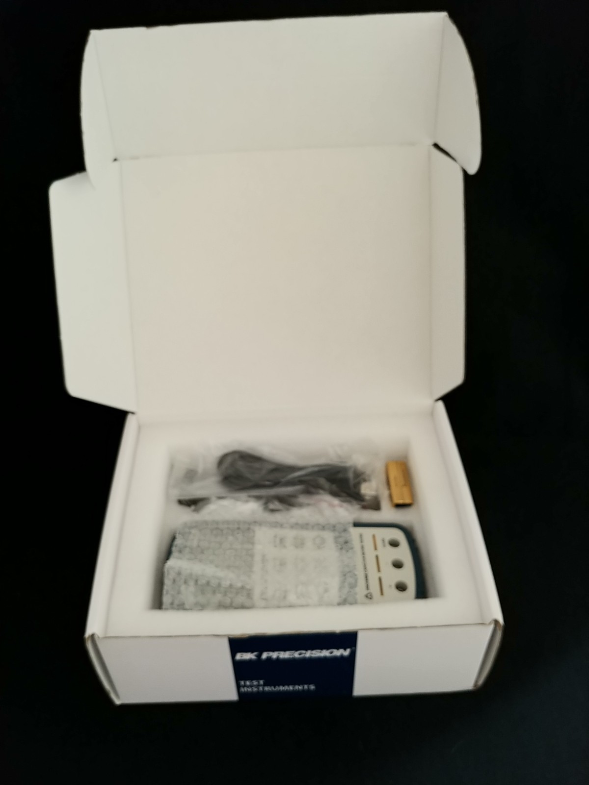 B&K Precision 879B Dual Display Deluxe Handheld LCR Meter