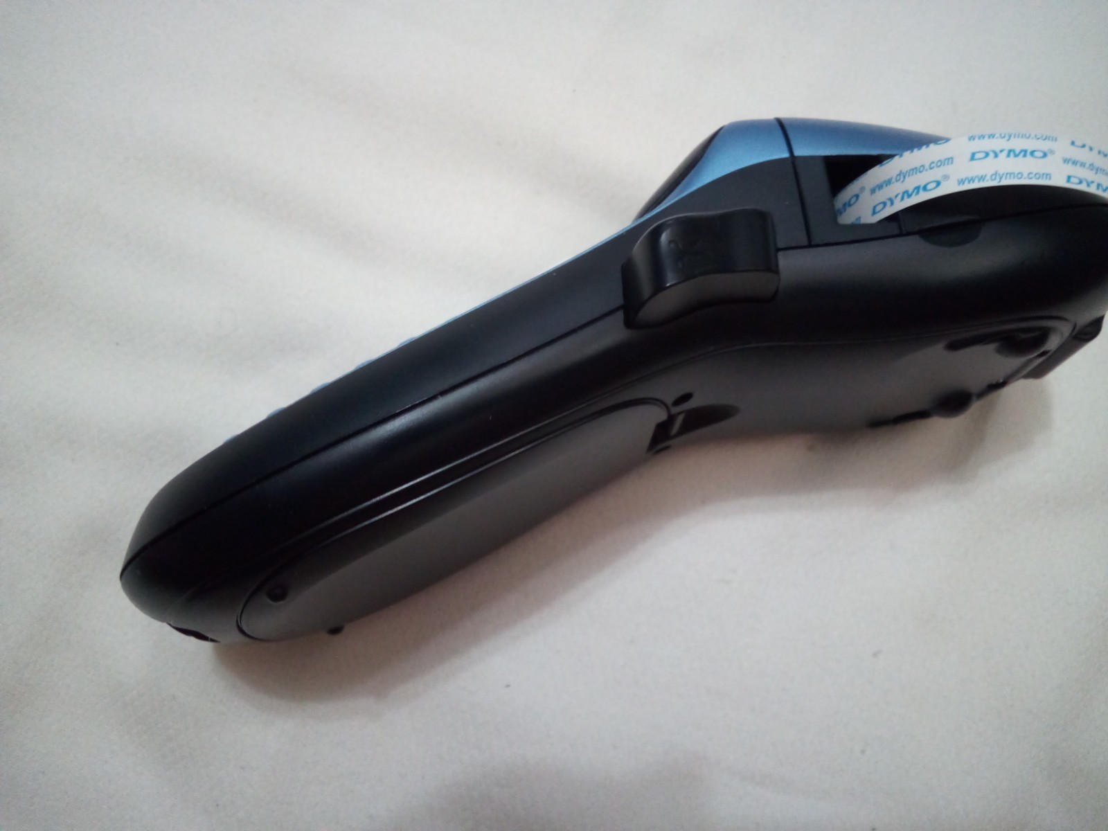 DYMO LetraTag 100H Handheld Thermal Label Printer