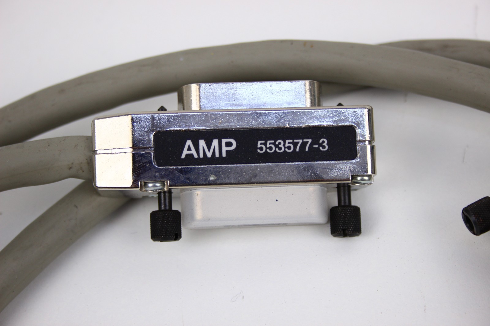AMP 553577-3 IEEE-48 2 Meter/ 6′ Long 24 Position EMI Shield