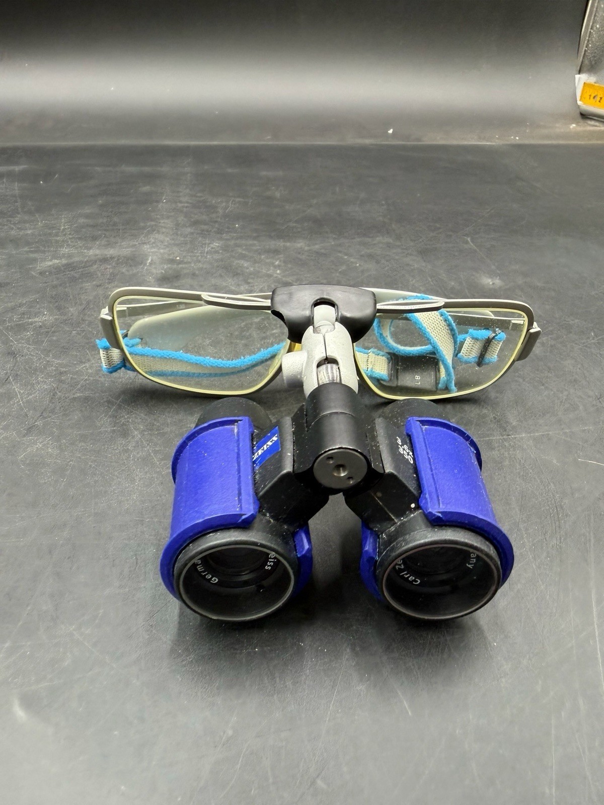 Medical Loupes – Carl Zeiss EyeMag Pro with Box Titanium Germany