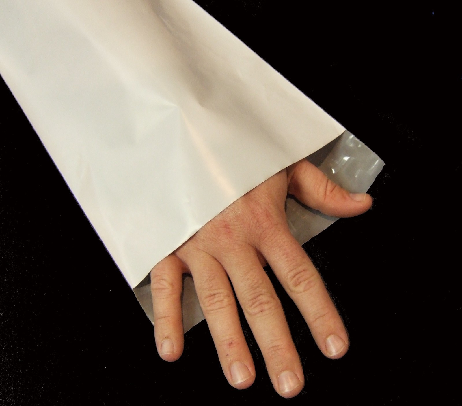 300 7.5×10.5 TUFF Poly Mailers 7.5 x 10.5 White Self Sealing Bags Envelopes
