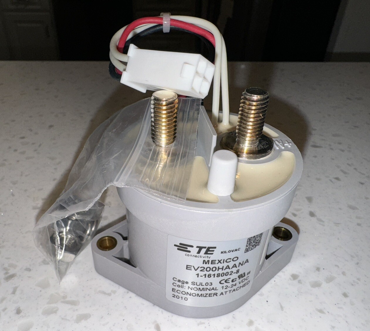 Tyco Electronics Kilovac RELAY EV200 HAANA PN:1-1618002-8 Economizer MEXICO