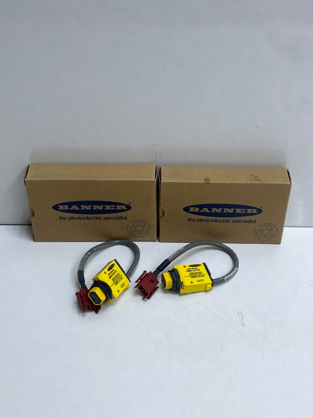 (LOT 2 PCS) BANNER SM312CV2 SENSOR