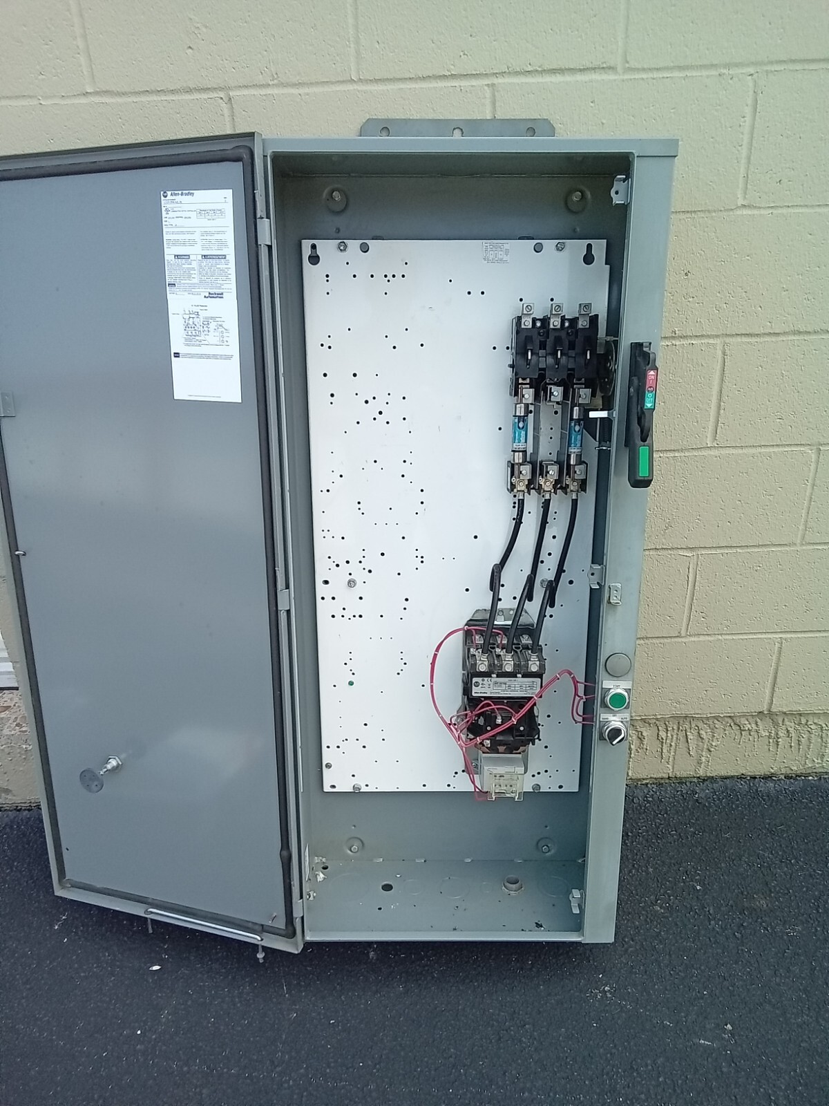 Allen Bradley ROCKWELL AUTOMATION 1232X-DNA-A2L-26 Pump Control Panel
