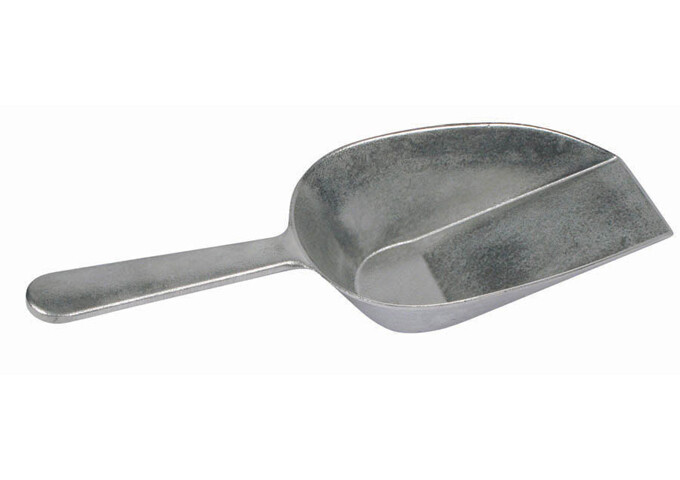 Winco ASFB-7, 7-Ounce Aluminum Candy Scoop Flat Bottom