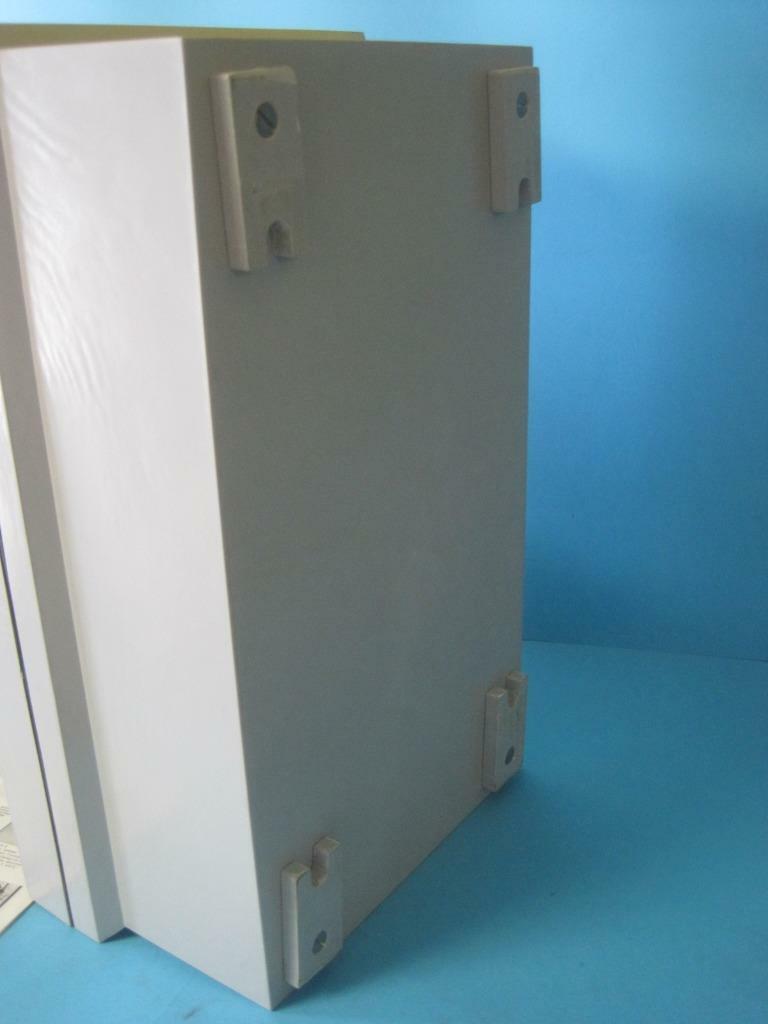 New Crouse Hinds Corrosion Resistant Enclosure Box Disconnect Switch NST1018F D
