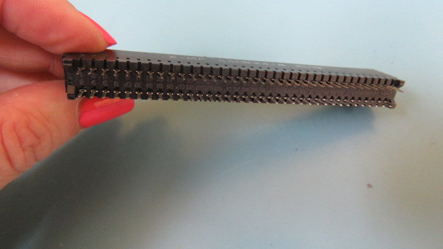 TYCO/ AMP 530843-8 Qty of 13 per Lot Standard Card Edge Connectors CONN SEC II
