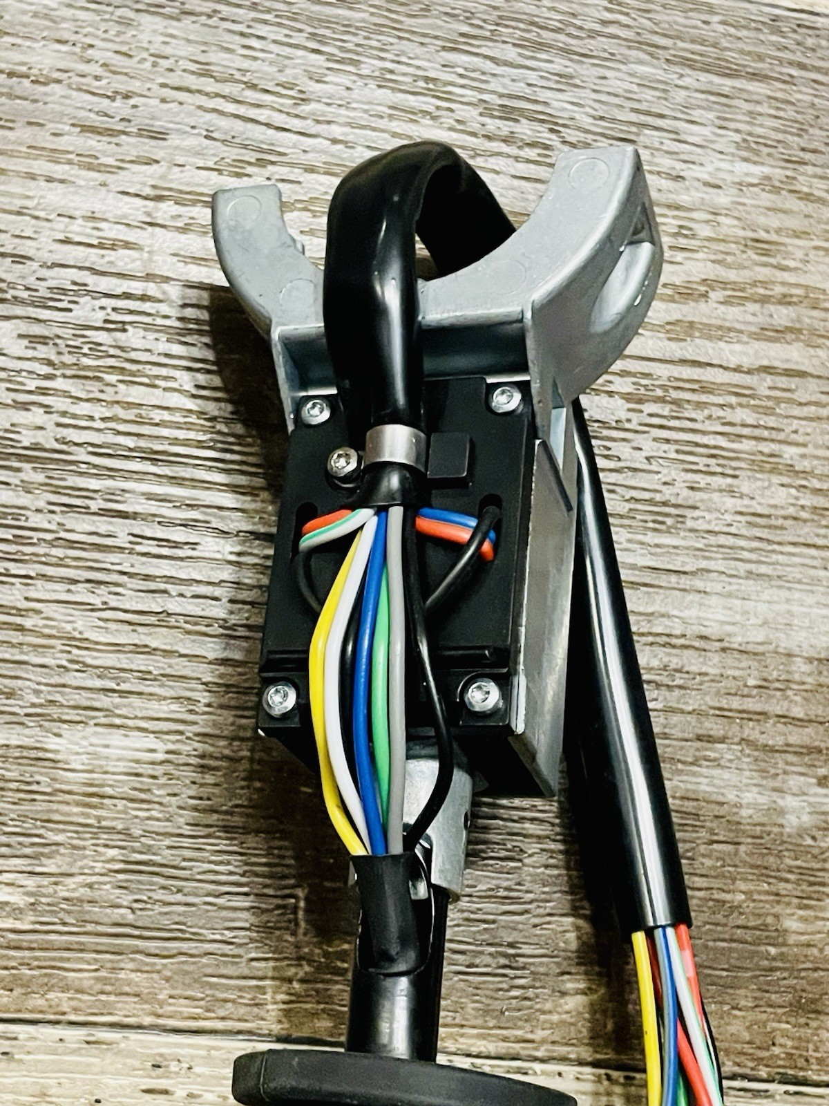 JCB BACKHOE / FORKLIFT – FORWARD & REVERSE COLUMN SWITCH (PART NO. 701/55100)