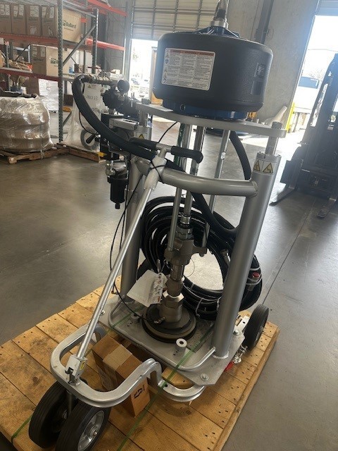 Graco King PFP XL70-180 Cart Mounted Single Sprayer & Accessories – NEW!!!