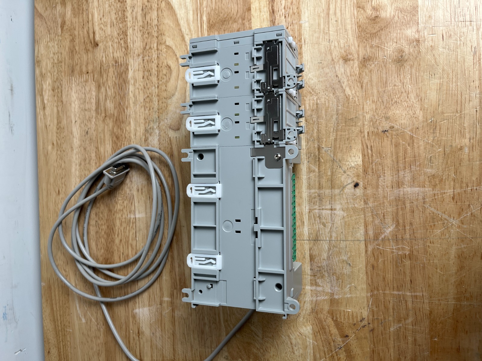 Allen-Bradley Micro850 PLC 2080-LC50-24QBB w/ IQ16 OB16 IQ4OB4 IQ4OV4 MOT-HSC