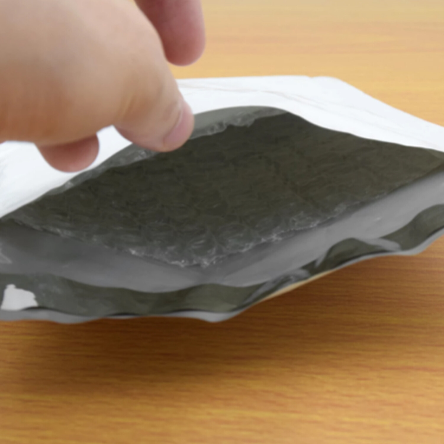 6″ x 9″ Poly Self Seal Bubble Mailer Padded Envelope #0 100,250, 500,1000