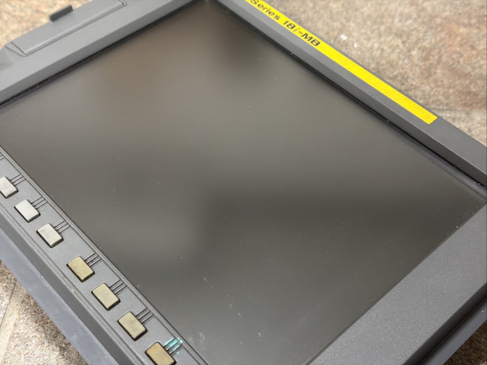 FANUC A02B-0281-C071 FA-LCD Unit 10.4” Operator Screen A20B-8100-0820 WARRANTY
