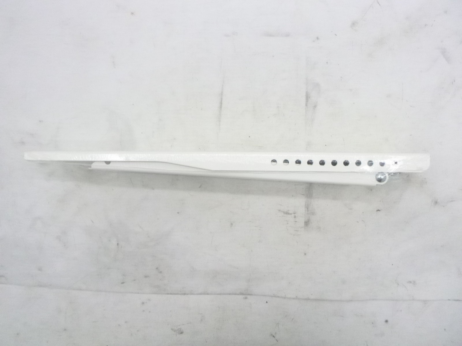 Frost King Large Universal Window Air Conditioner Support up to 160lbs ACB160H
