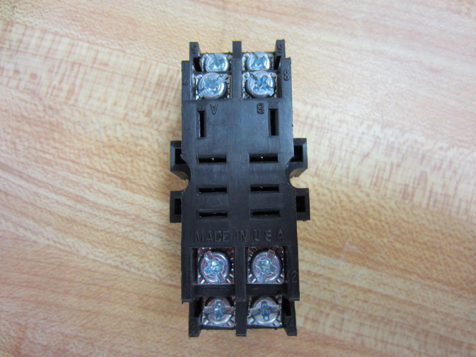 Allen Bradley 700-HN116 Socket Relay 700HN116 Series B