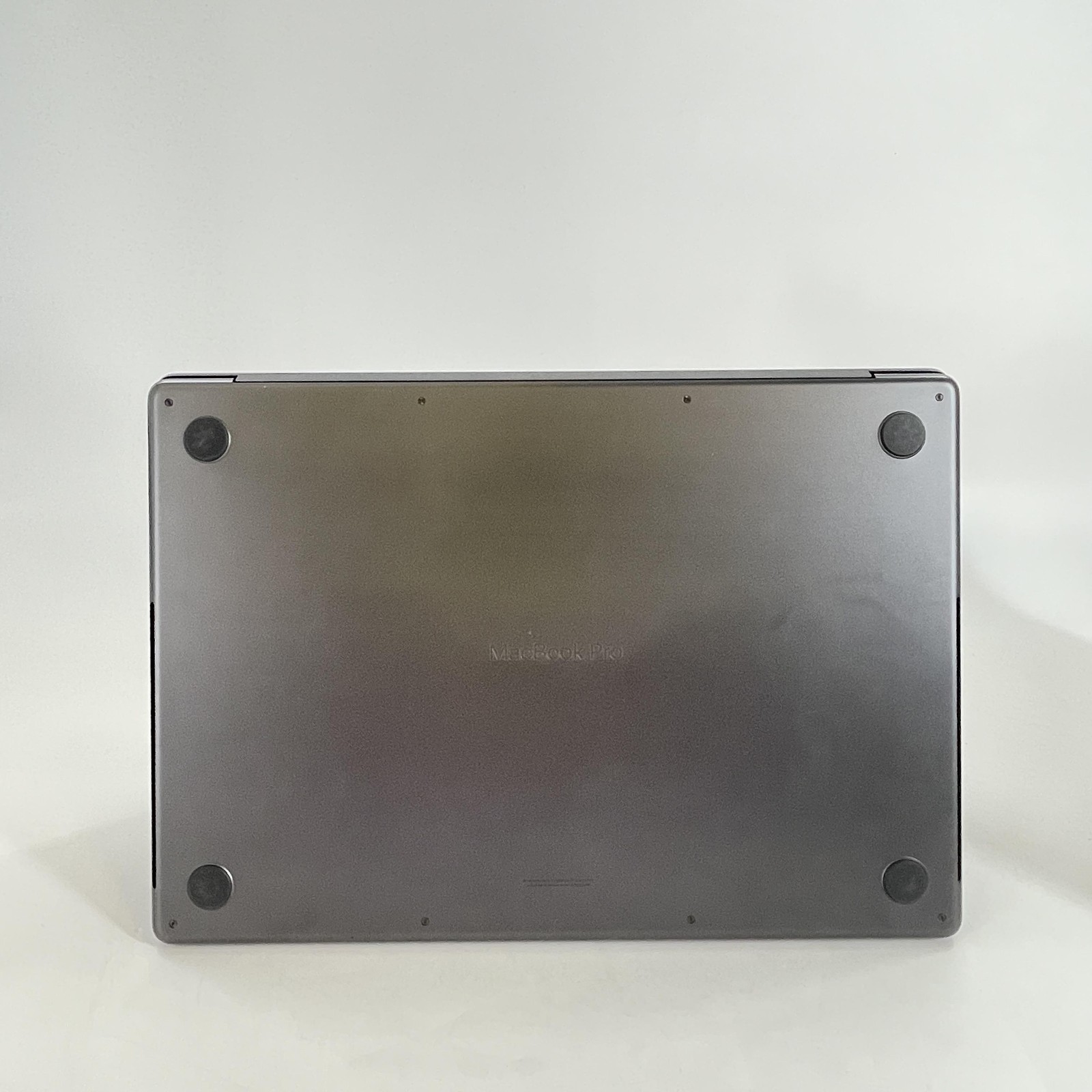 MacBook Pro 16 Black 2024 M4 Pro 14-Core CPU 20-Core GPU 24GB 512GB Dark Spot
