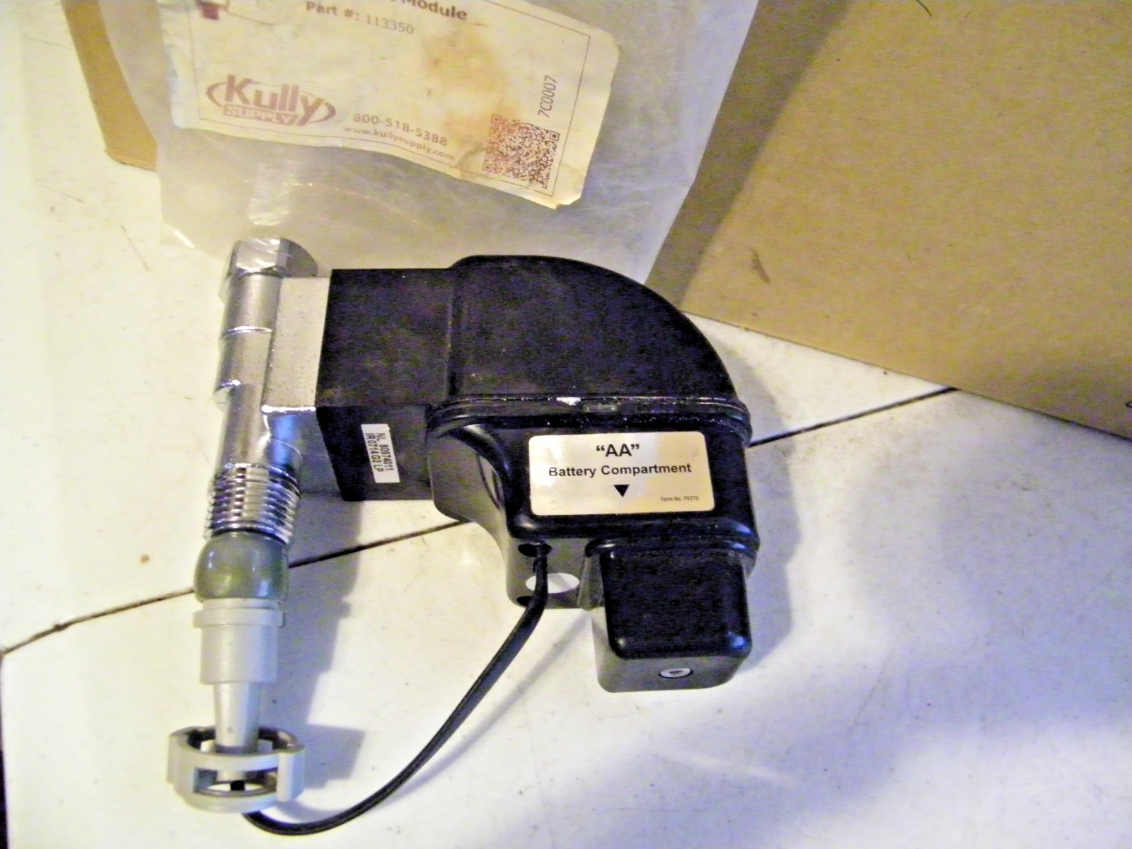 Zurn Z6900 Series Controller Solenoid Battery Pack (Faucet Not Included)