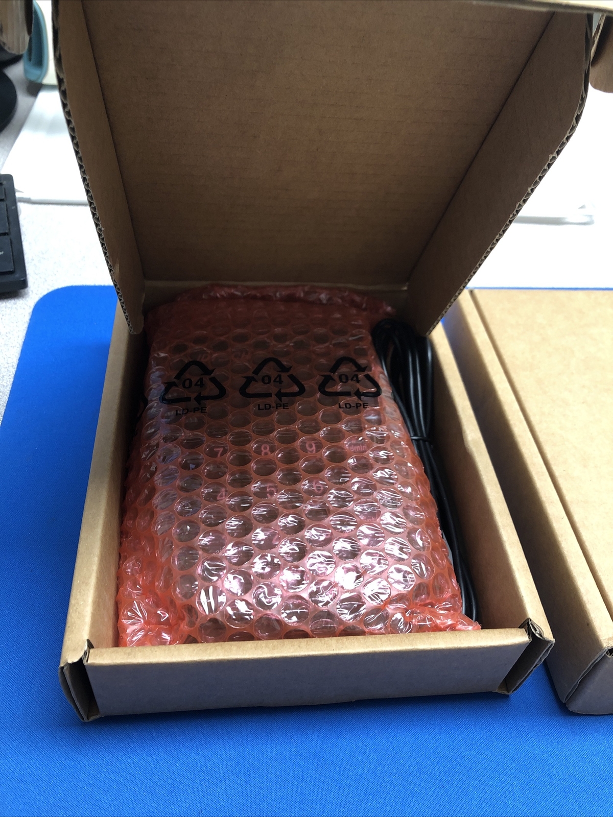2X ID Tech SecureKey Keyboard IDSK-534833BE-V1 PART 15 CLASS B / New