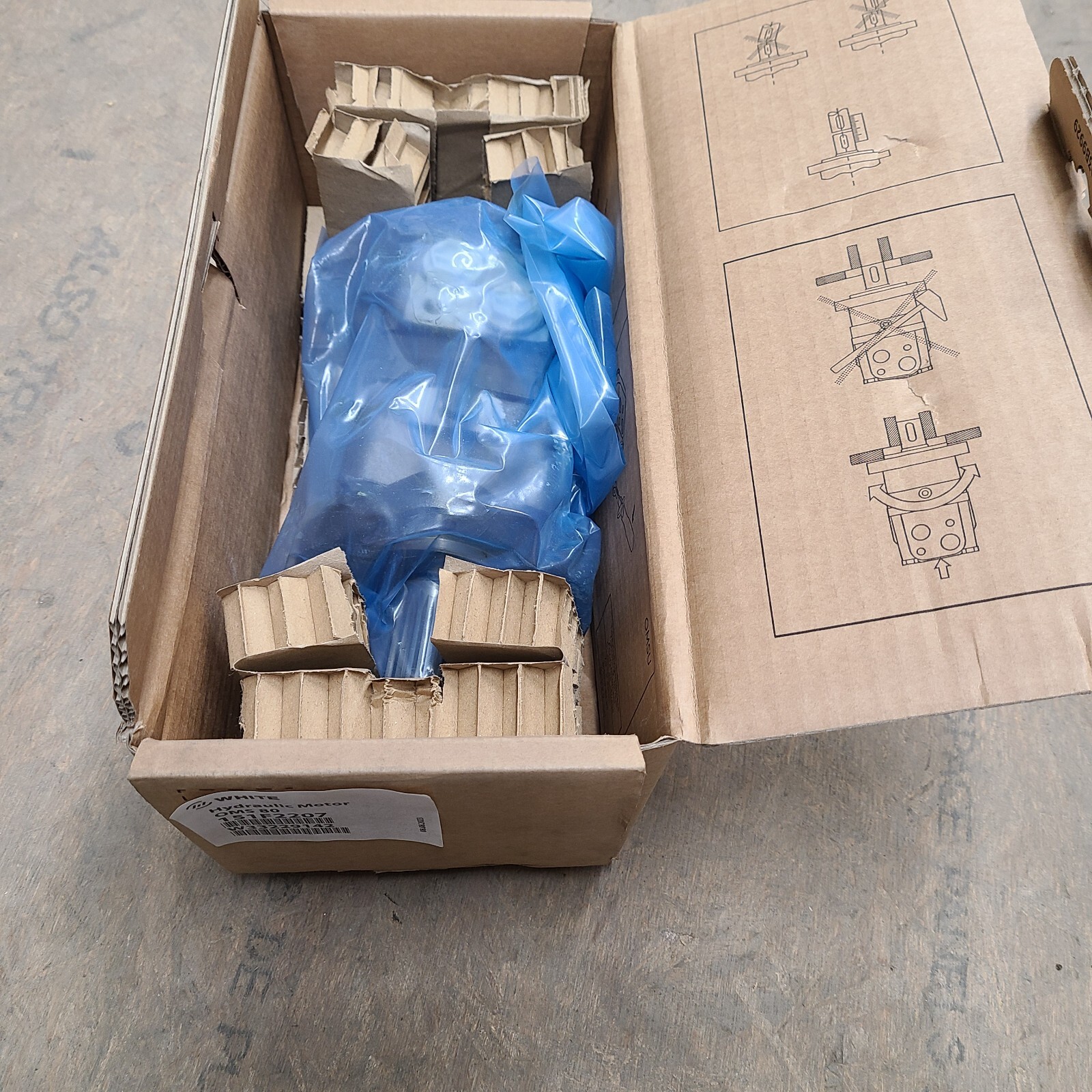 151F2207 OMS 80 White Hydraulic orbital motor Displacement 80 cm3
