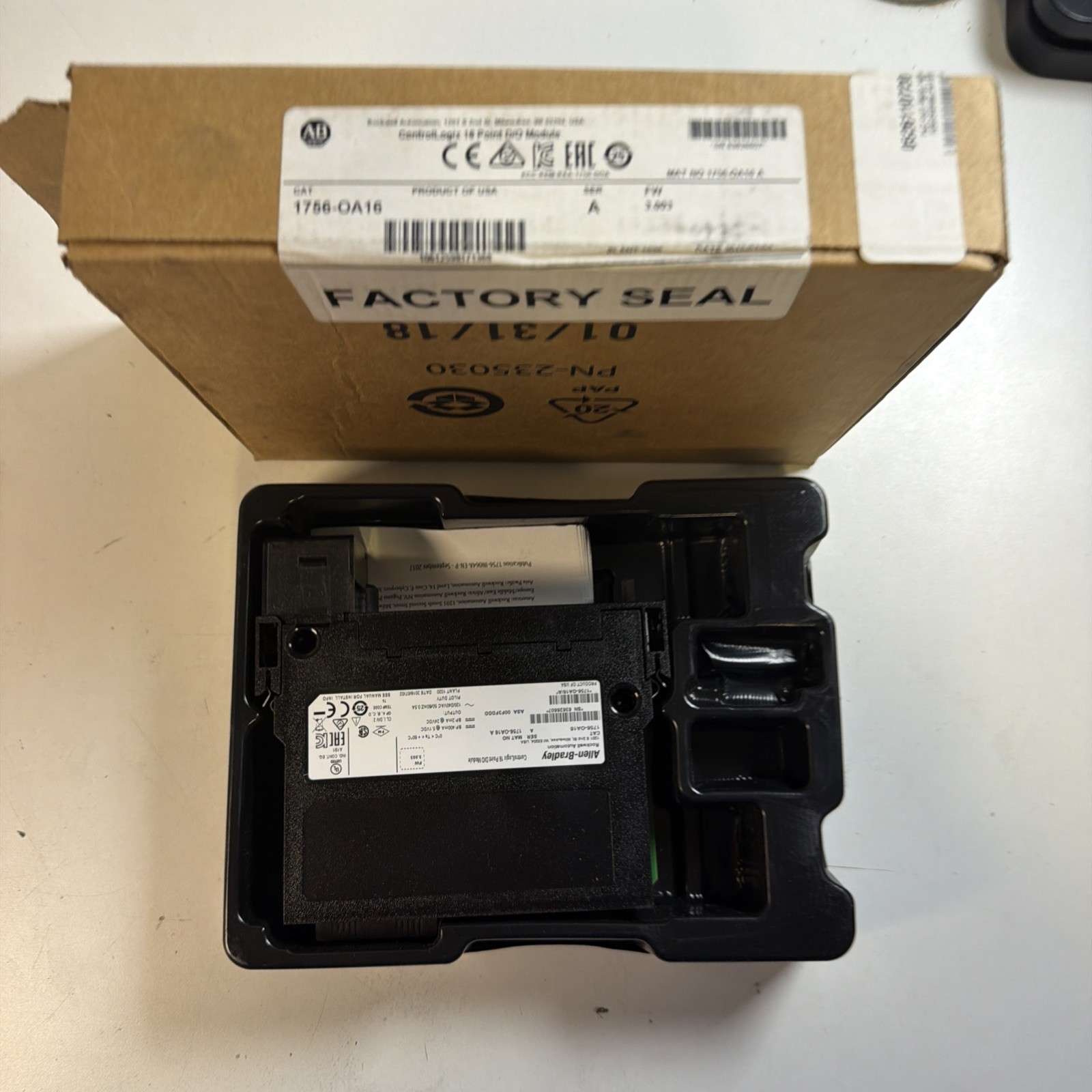 New Allen Bradley 1756-OA16 Series A ControlLogix 16 Point Module