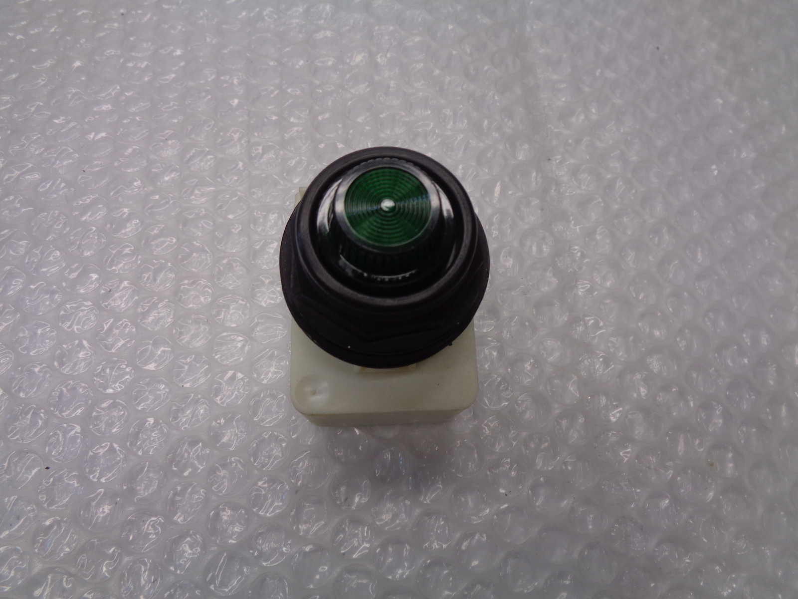 SQUARE D 9001KM1 PILOT LIGHT GREEN NSNP