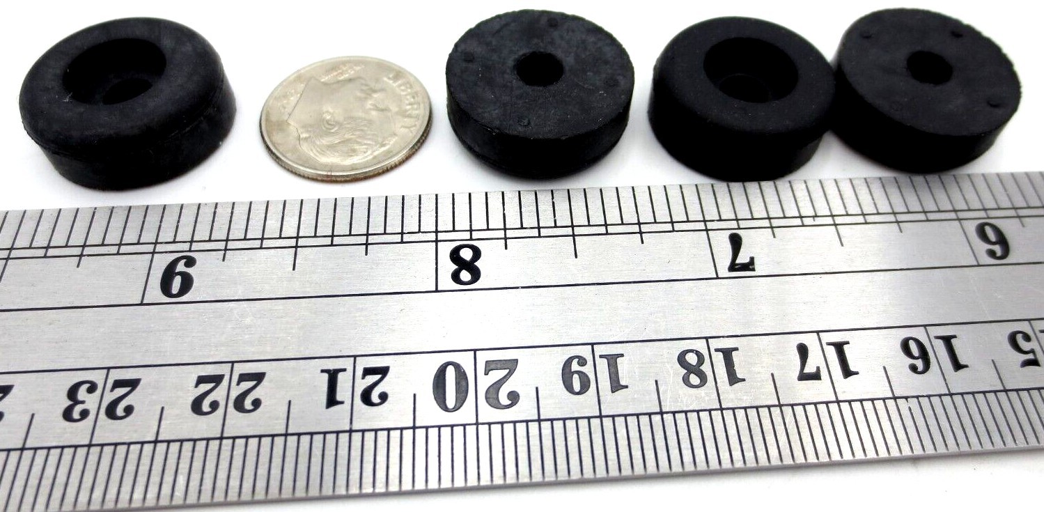 Screw on Rubber Bumper Pad Feet Fit 3/16″ #10 Screw Hole, Has 3/4″ Pad 1/4″ Tall