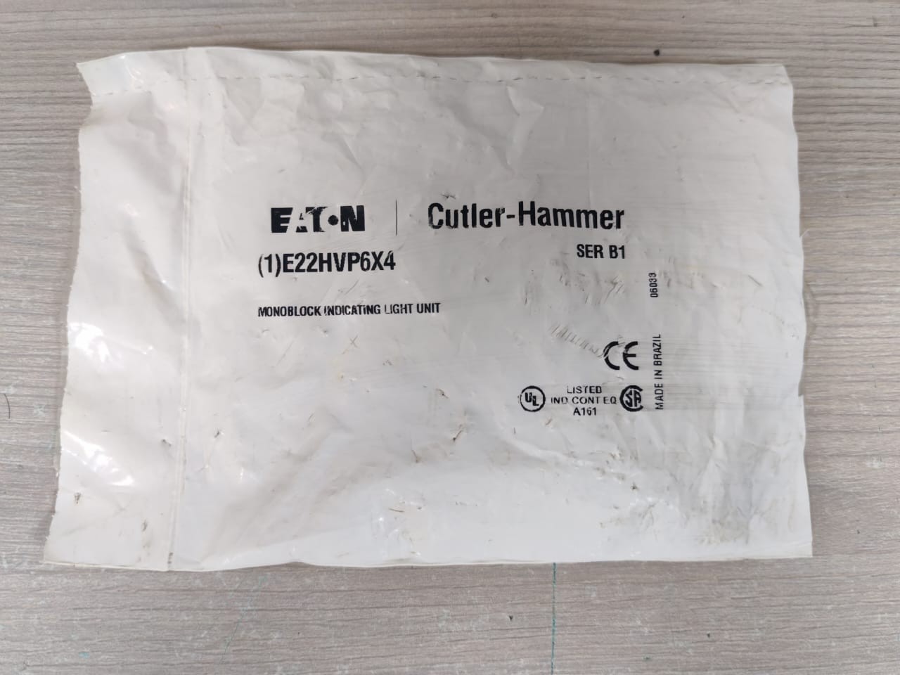 Lot 2 pcs Eaton Cutler-Hammer E22HVP6X4 Blue Monoblock Indicating Light Unit