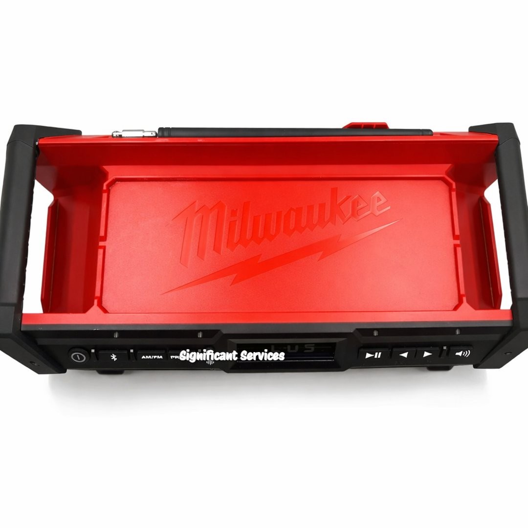 Milwaukee M18 Bluetooth Jobsite Radio – Tool Only (2952-20)