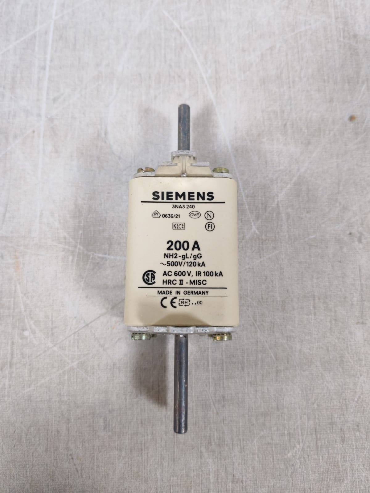 LOT 2PCS SIEMENS 3NA3240 LV-HRC-FUSE LINKS 200A