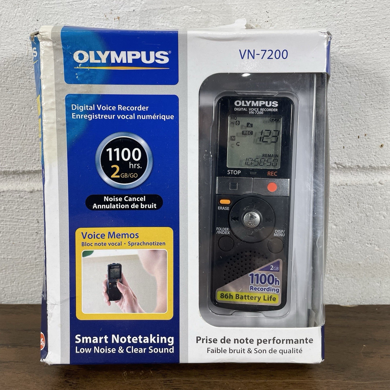 Olympus VN-7200 Handheld Digital Voice Recorder 2GB 1100 hrs. New