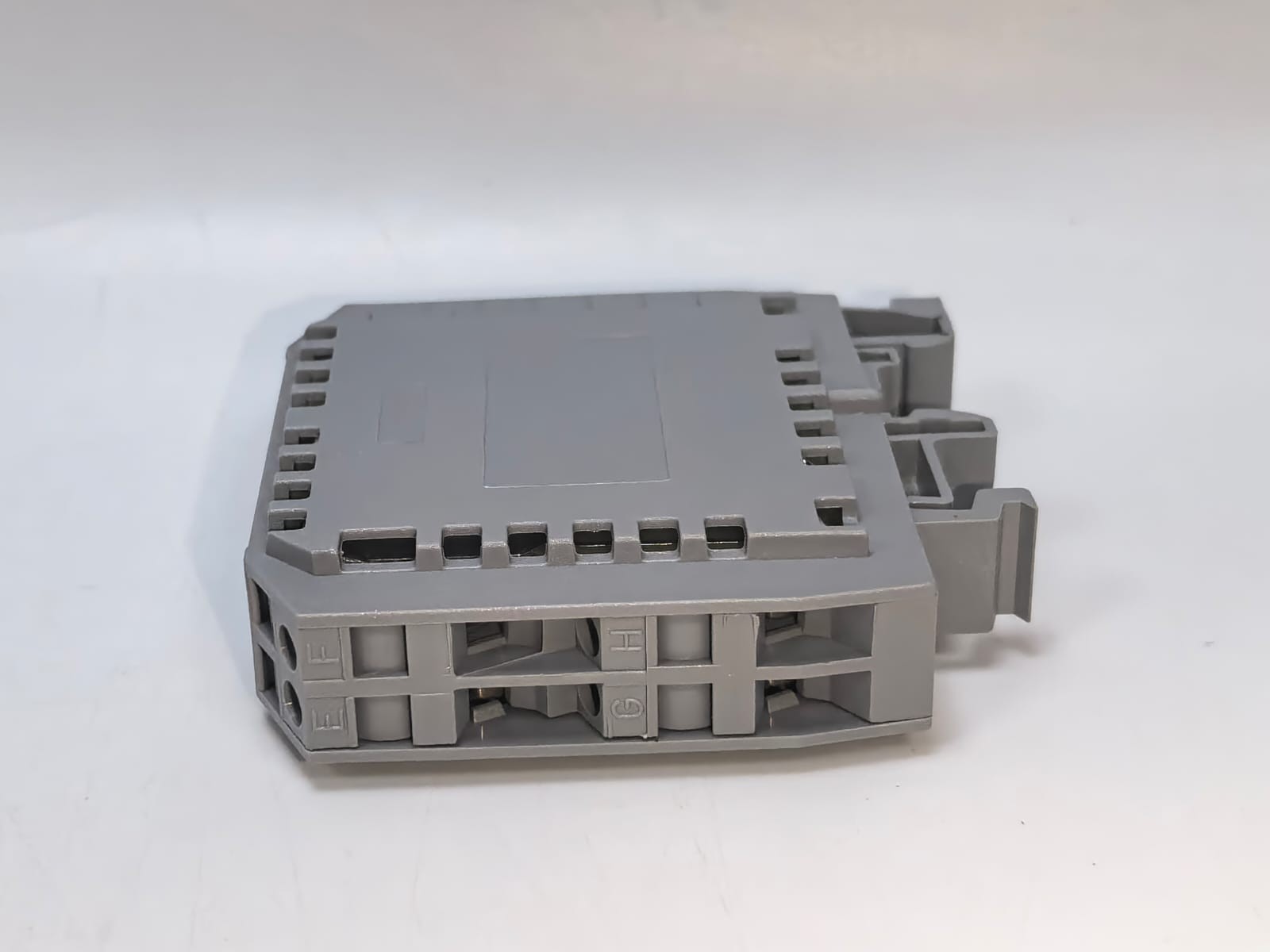 LOT 2 PCS ENTRELEC 001022805 RB122A-135VAC-DC TERMINAL BLOCK ABB 1SNA010228R0500