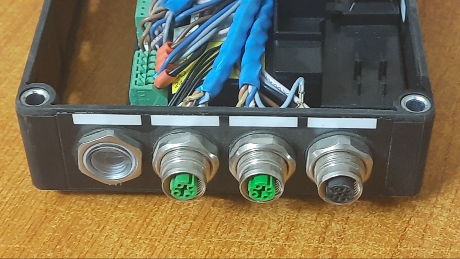 Lenze 8400 Motec PROFINET I/O module – Type: E84DGFCRFJPX084 – Used & Tested.