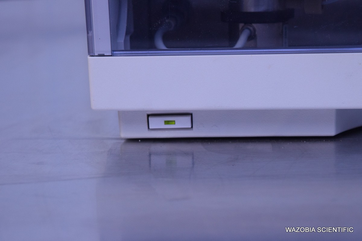 AGILENT 1100 SERIES G1311A QUAT QUATERNARY PUMP FOR HPLC