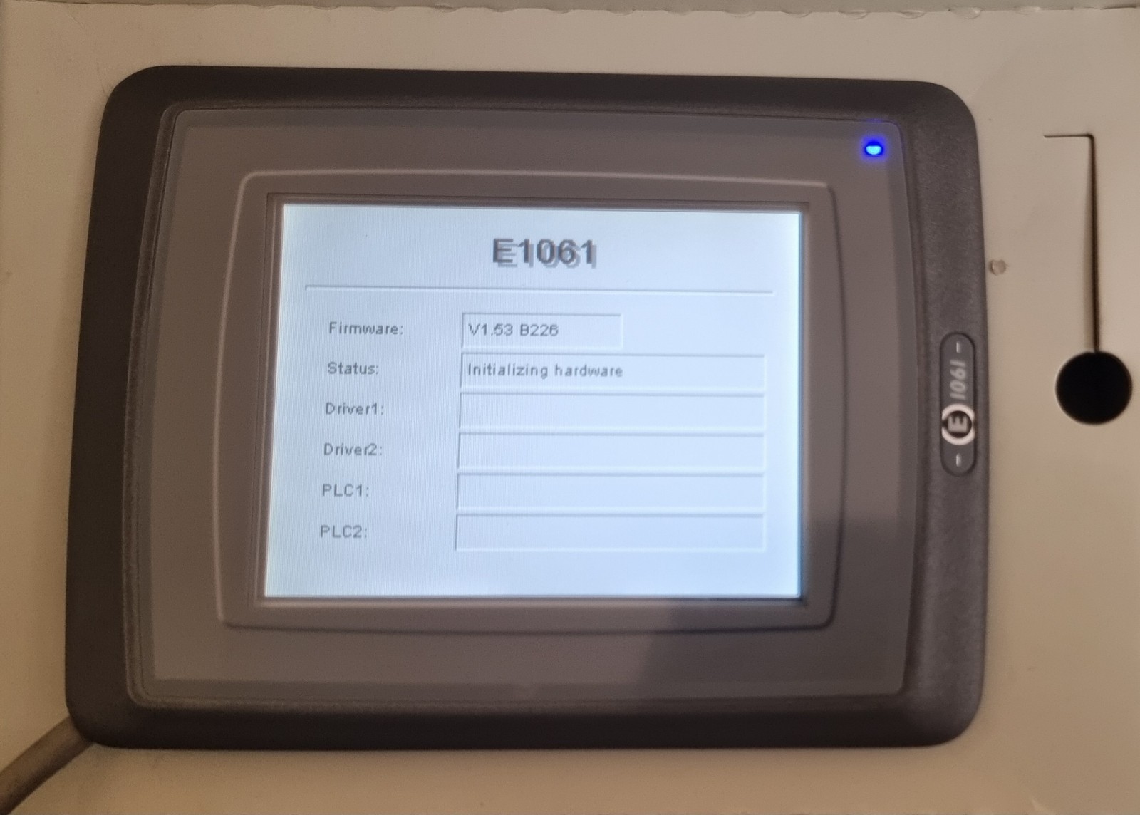 BEIJER ELECTRONICS E1061 TYPE : 07907C 24VDC HMI DISPLAY