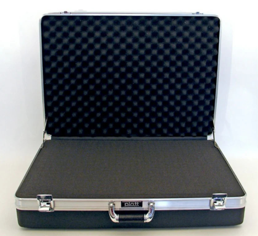 2807 – PLATT LUGGAGE – MEDIUM-DUTY ABS CASE – Interior Dimensions (L x W x D): 2