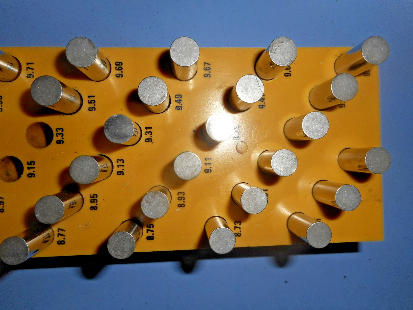 Metric Pin Gages * 8.71-9.79mm,0.02mm Steps ,Class ZZ Minus, (2) pins missing