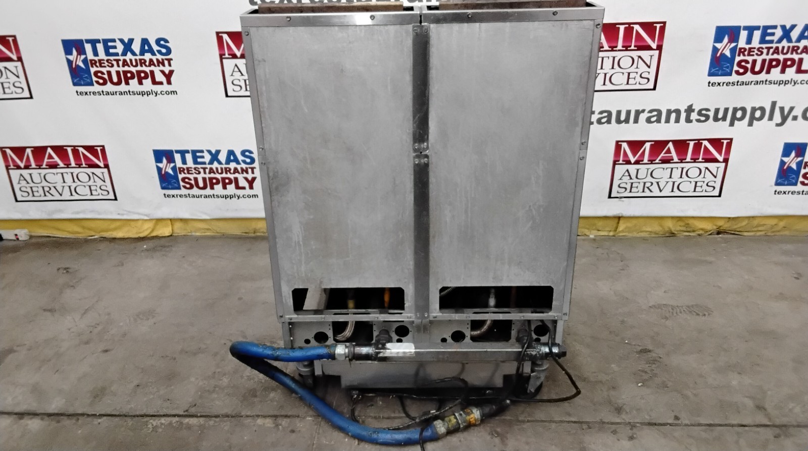 Pitco SSH55 50 Lbs Gas Digital Double Deep Fryer w/ Filtration System