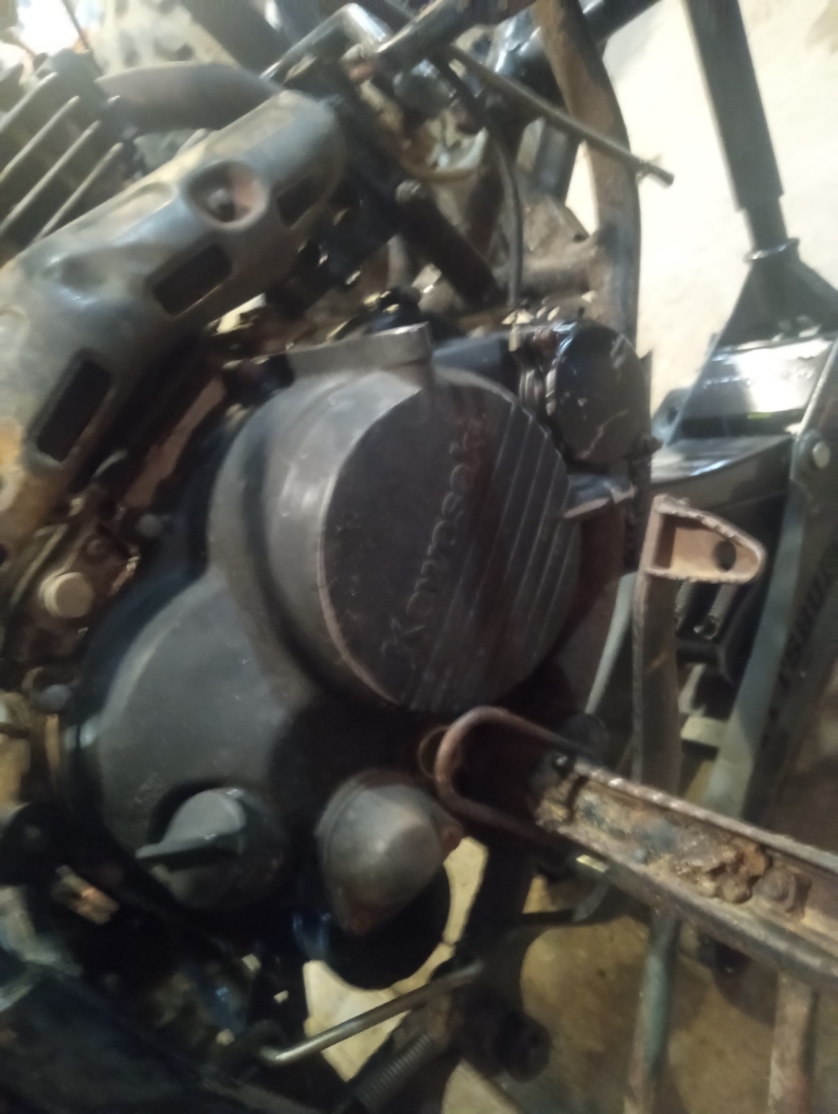 1995 Kawasaki Bayou 220 KLF220A ENGINE MOTOR