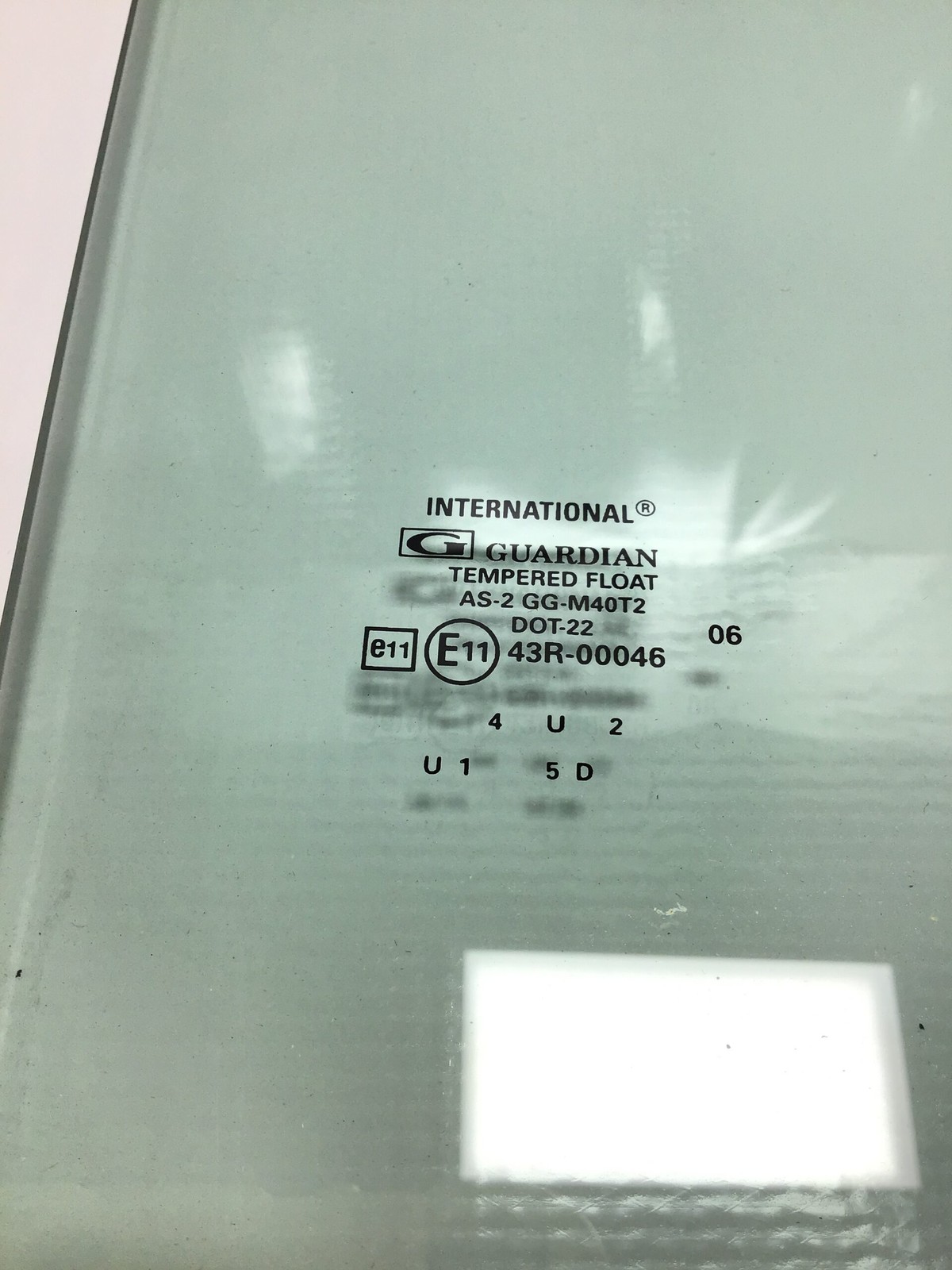 International AS-2 GG-M40T2 E11 RH Front Door Glass Passenger Side