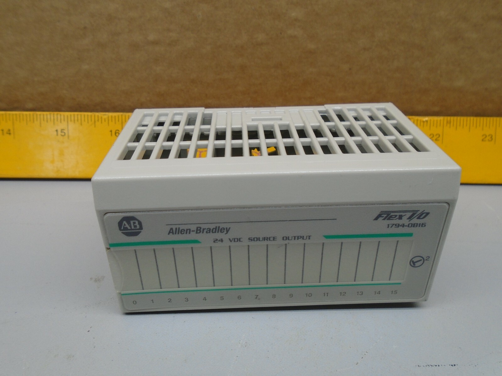 1794-OB16 Allen Bradley Flex I/O DC Output module 1794-OB16 W102