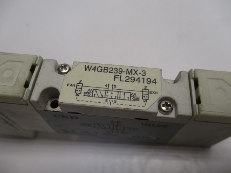 CKD W4GB239-MX-3 SOLENOID VALVE 24VDC NSNP