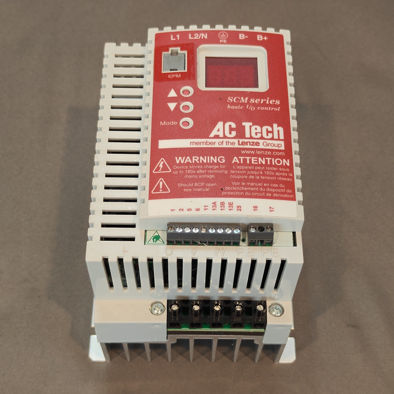 Lenze AC Tech SM010S Motor Drive VFD