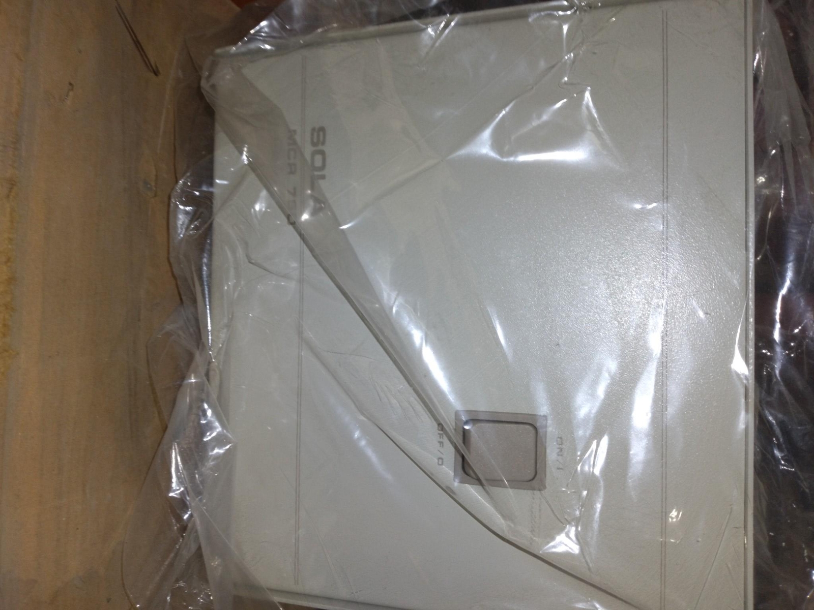 EGS SOLA CONSTANT VOLTAGE POWER CONDITION 63-13-175-6 MCR PORTABLE 60HZ 120V