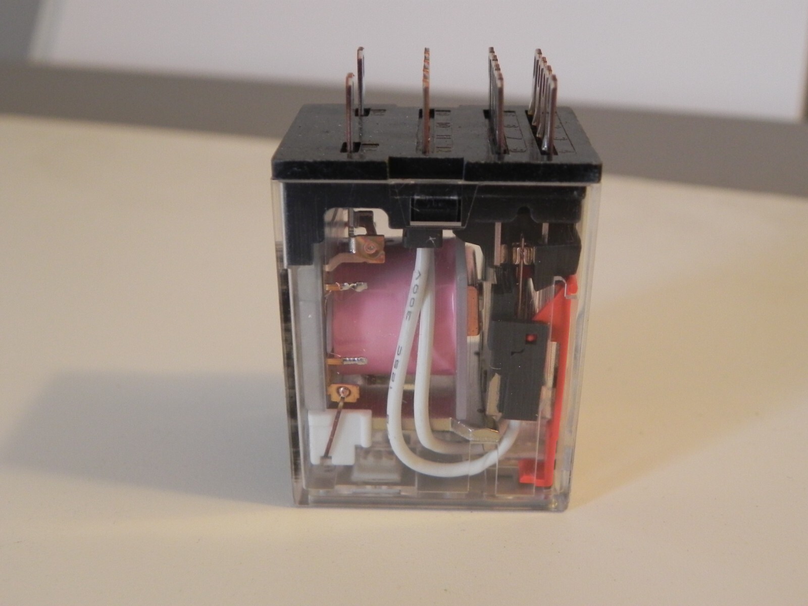 Omron CE MY4ZN 110/120 VAC (S) General Purpose Relay, 14 Pin Square (NEW)