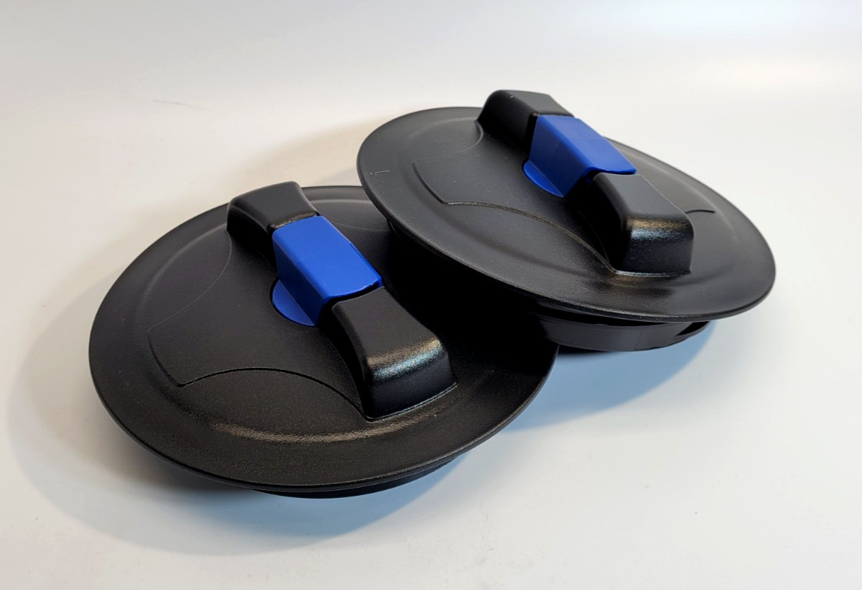 2pc. 8″ Lid with blue snap-in vent, fits Norwesco tanks after 2008
