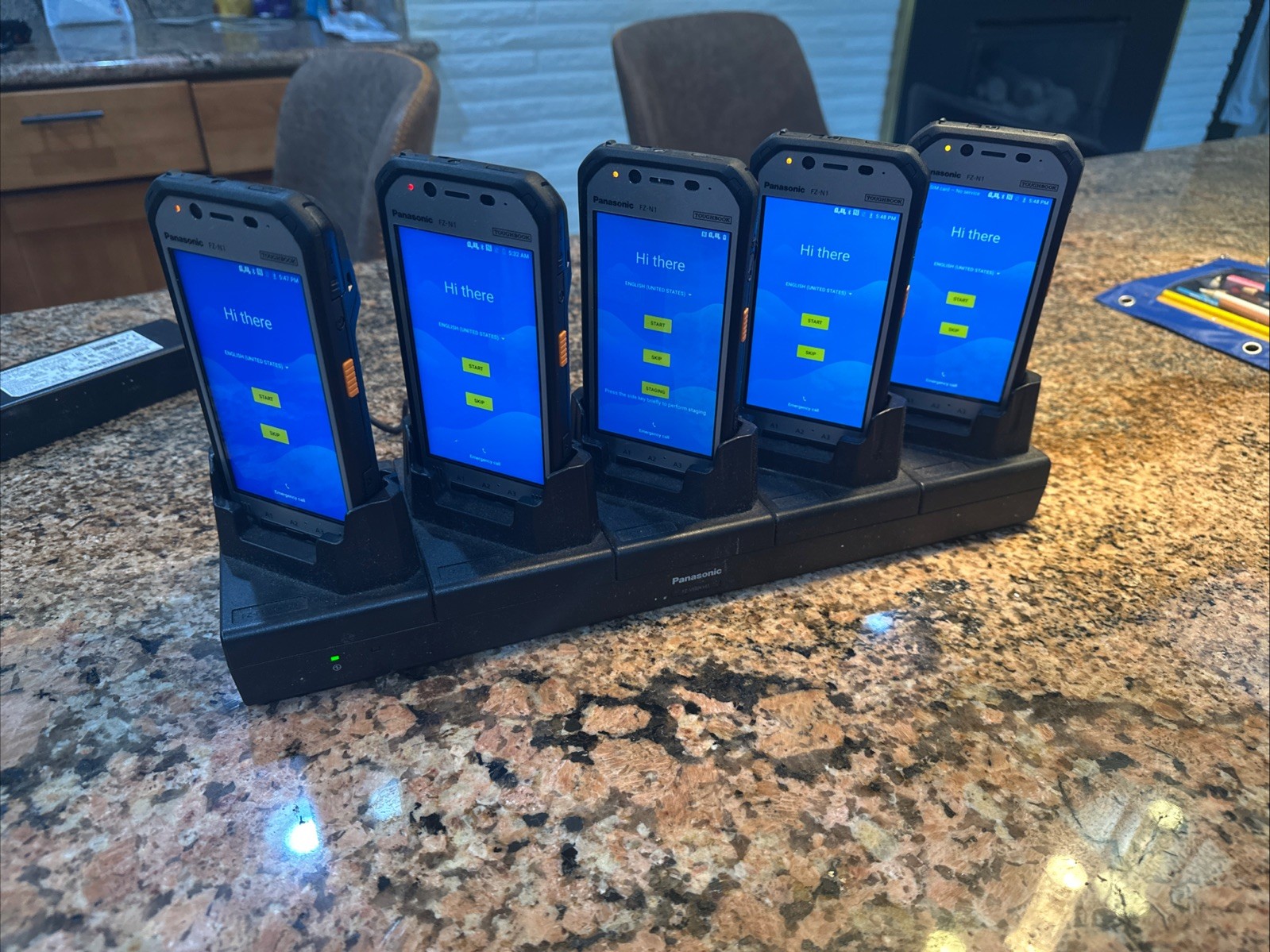 Panasonic FZ-N1EB ToughBook Mobile Handheld Scanner Unlocked Lot Of 5 W/DockChrg