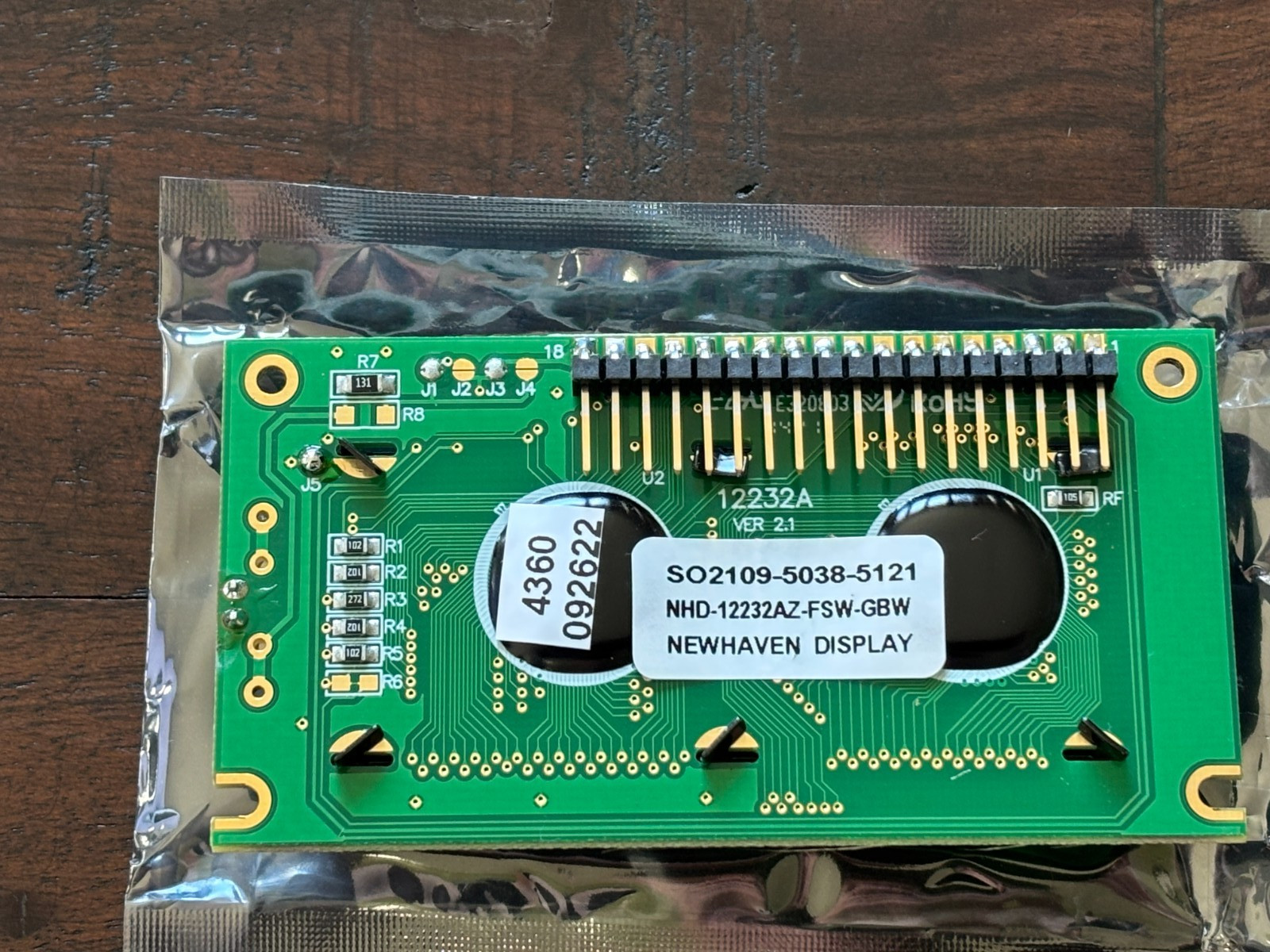 Newhaven Display 122×32 Graphic LCD / 5.0V STN+ Yellow-Green / Yellow-Green Back