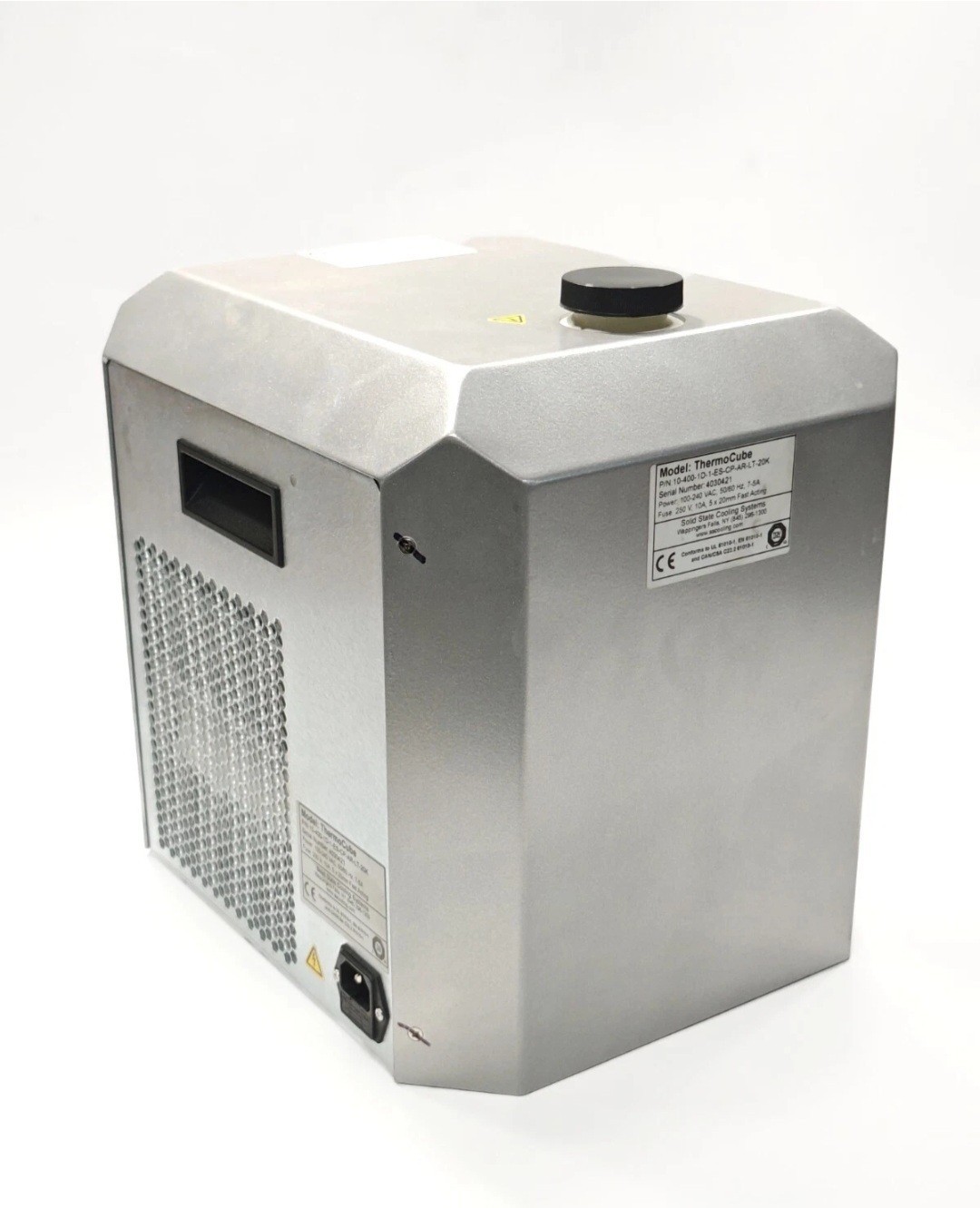 ThermoCube Solid State Chiller – P/N: 10-400-1D-1-ES-CP-AR-LT-20K – NEW IN BOX