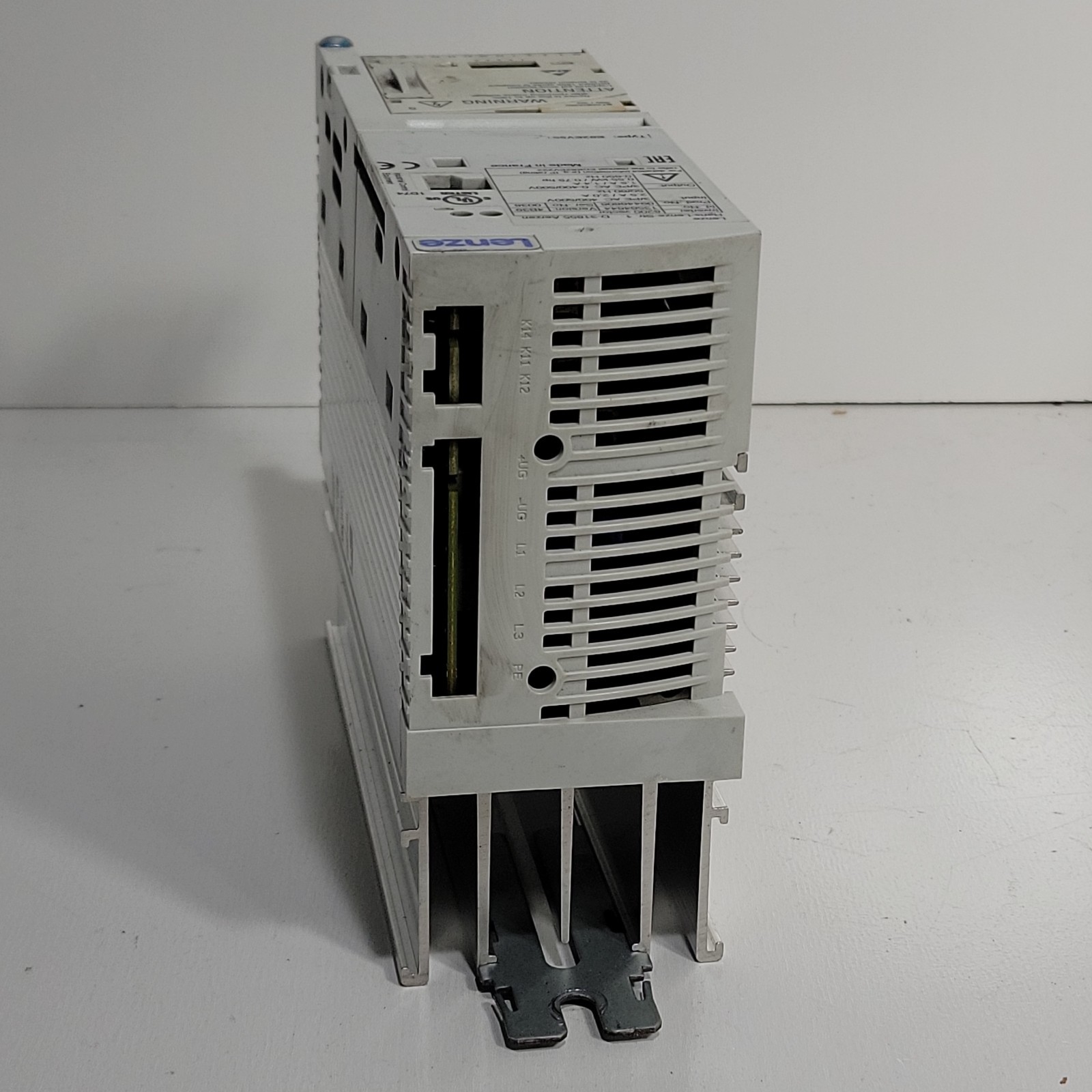 Lenze D-31855 8200 Vector Inverter Electric Automation System Module Unit