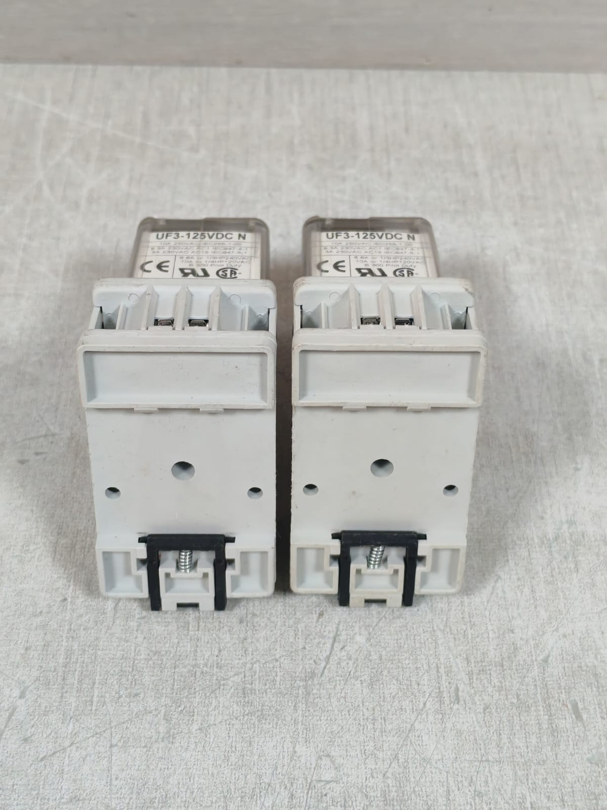 LOT 2PCS KUHNKE UNIVERSAL UF3-125VDC N RELAY WITH BASE 10A 250VAC